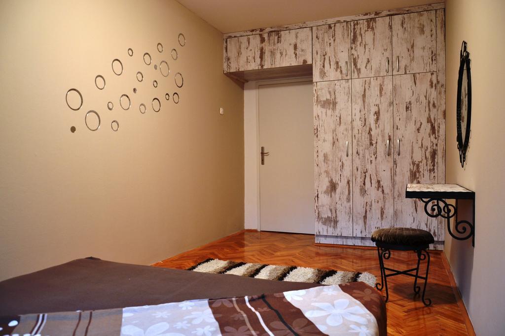 Skopje Cozy Apartment Δωμάτιο φωτογραφία